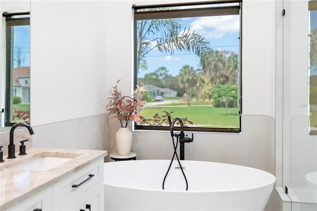 For Sale: $1,350,000 (3 beds, 3 baths, 2245 Square Feet)