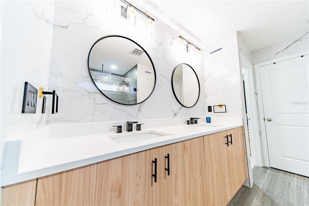 待售: $618,900 (4 贝兹, 3 浴室, 2384 平方英尺)