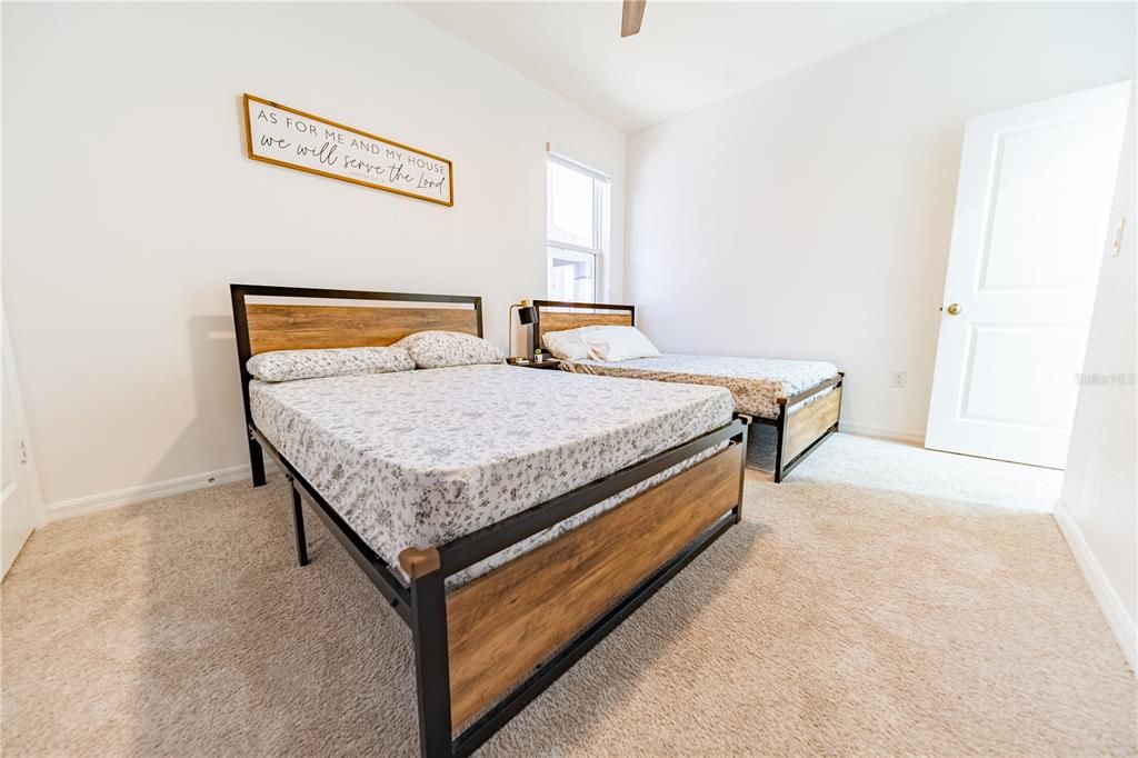 待售: $618,900 (4 贝兹, 3 浴室, 2384 平方英尺)