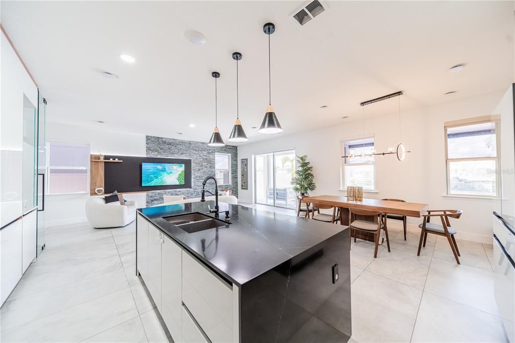 待售: $618,900 (4 贝兹, 3 浴室, 2384 平方英尺)