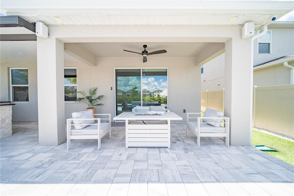 待售: $618,900 (4 贝兹, 3 浴室, 2384 平方英尺)