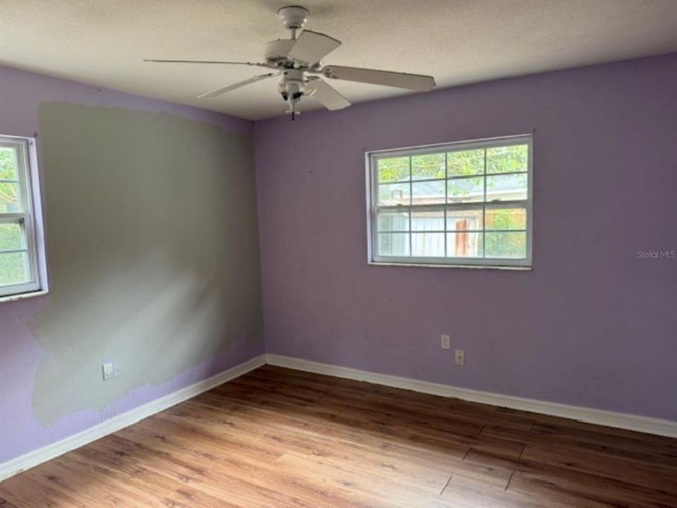 For Sale: $245,000 (4 beds, 3 baths, 2002 Square Feet)