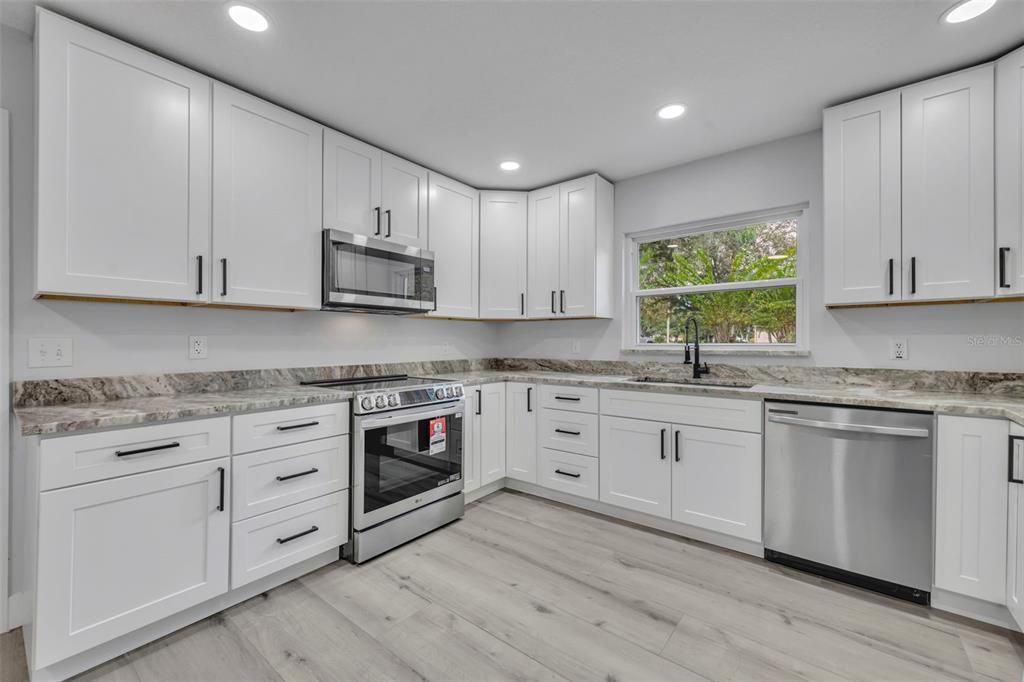 For Sale: $525,000 (3 beds, 2 baths, 1996 Square Feet)