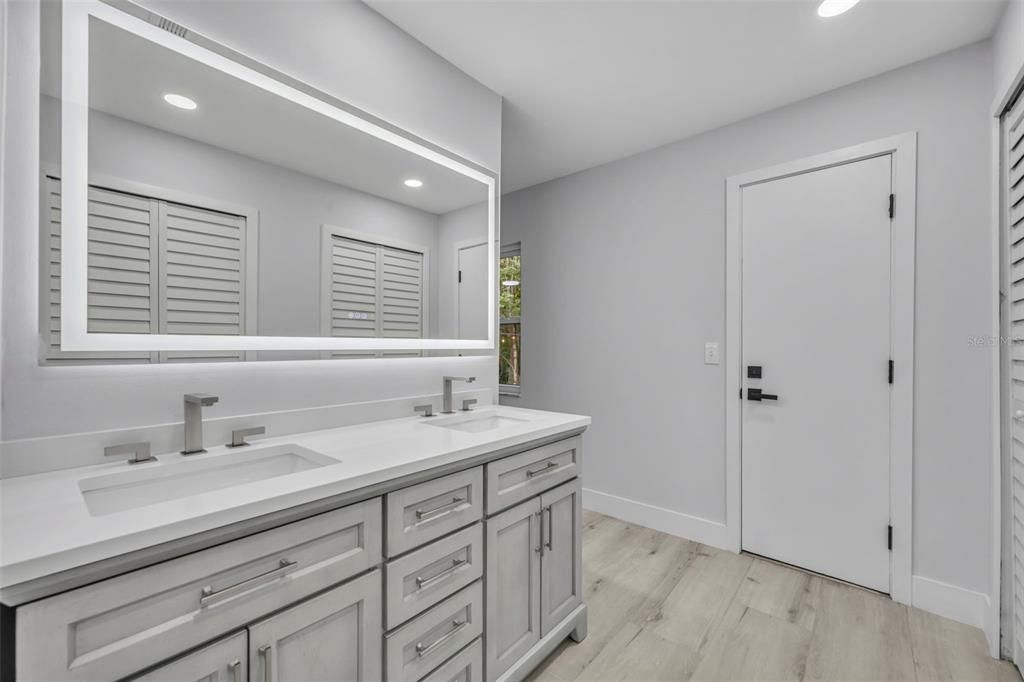 For Sale: $525,000 (3 beds, 2 baths, 1996 Square Feet)