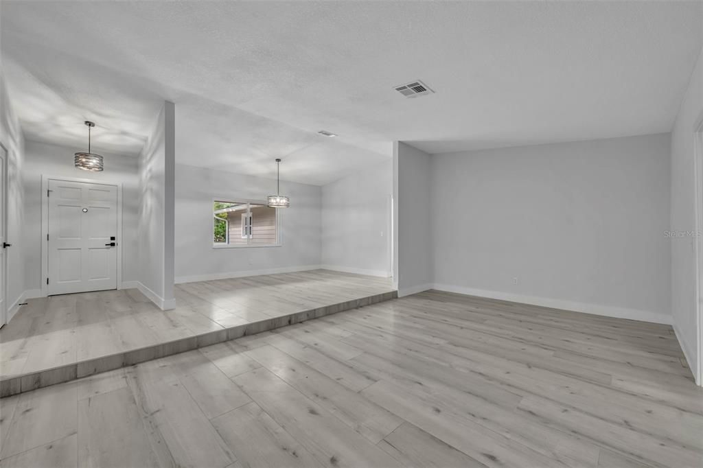 For Sale: $525,000 (3 beds, 2 baths, 1996 Square Feet)