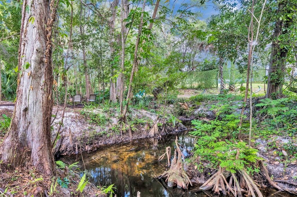 For Sale: $525,000 (3 beds, 2 baths, 1996 Square Feet)