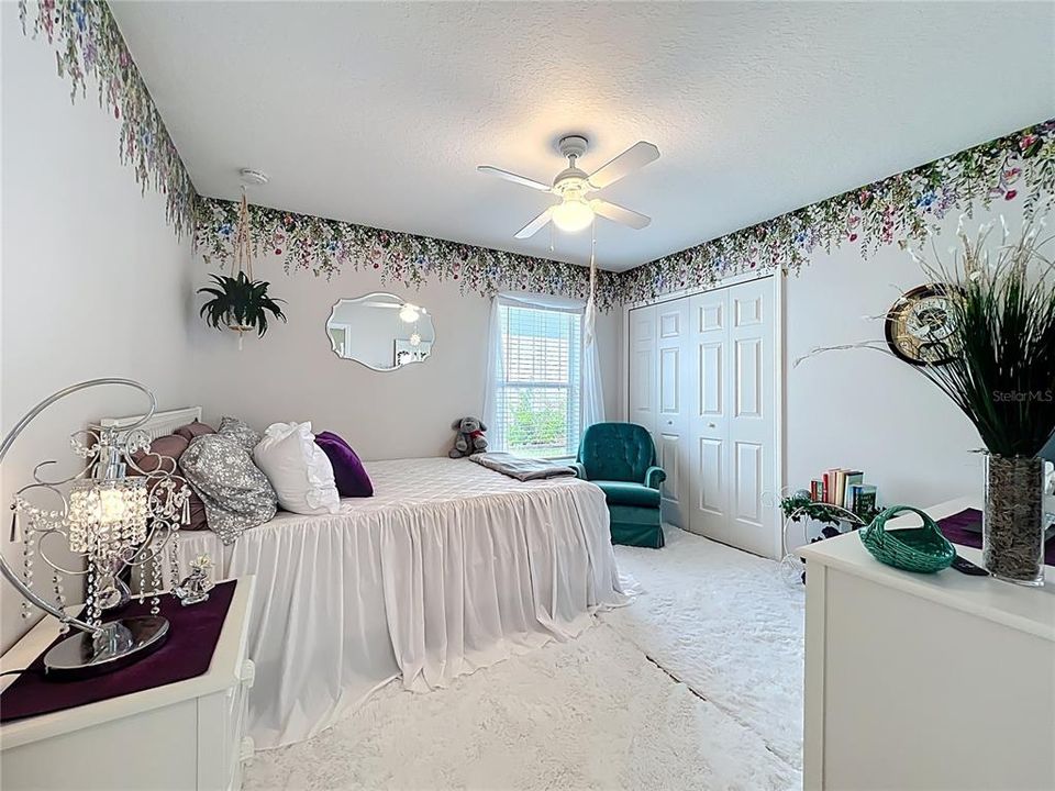 For Sale: $323,500 (3 beds, 2 baths, 1469 Square Feet)