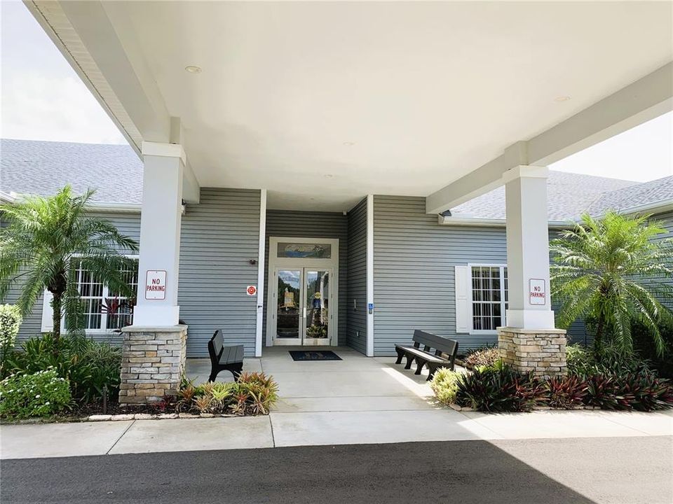 For Sale: $323,500 (3 beds, 2 baths, 1469 Square Feet)