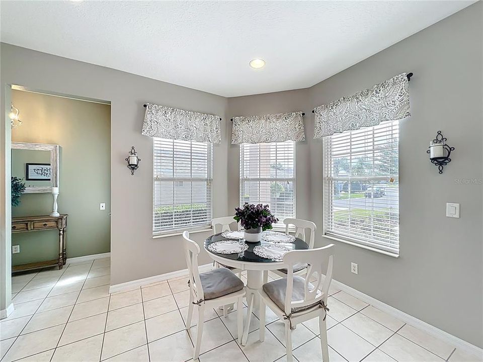 For Sale: $323,500 (3 beds, 2 baths, 1469 Square Feet)