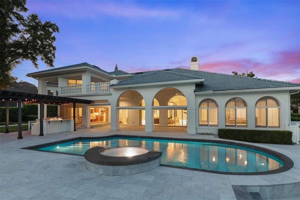 На продажу: $3,800,000 (3 спален, 3 ванн, 4751 Квадратных фут)