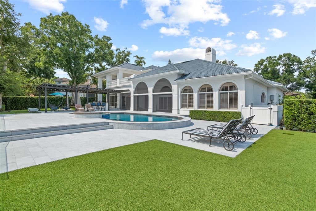 На продажу: $3,800,000 (3 спален, 3 ванн, 4751 Квадратных фут)