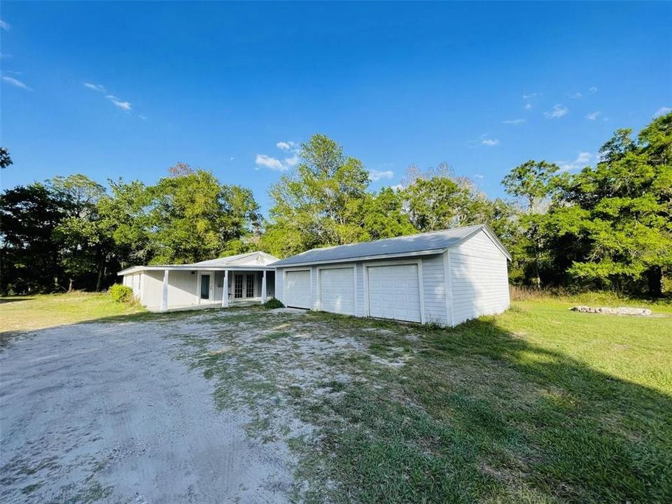 For Sale: $899,999 (4 beds, 2 baths, 3050 Square Feet)