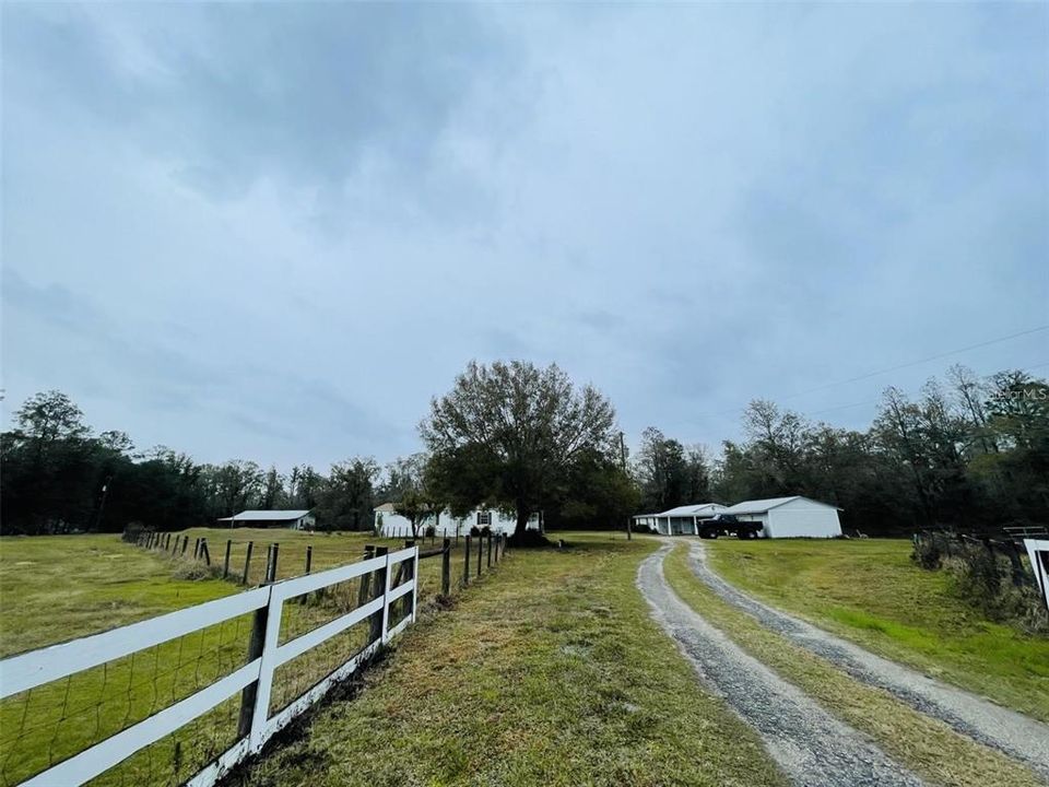 For Sale: $899,999 (4 beds, 2 baths, 3050 Square Feet)