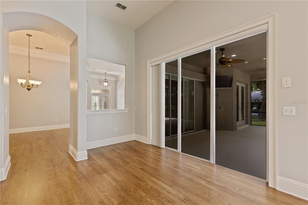 На продажу: $820,000 (5 спален, 4 ванн, 3627 Квадратных фут)