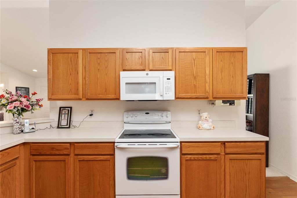 待售: $244,900 (2 贝兹, 2 浴室, 1654 平方英尺)