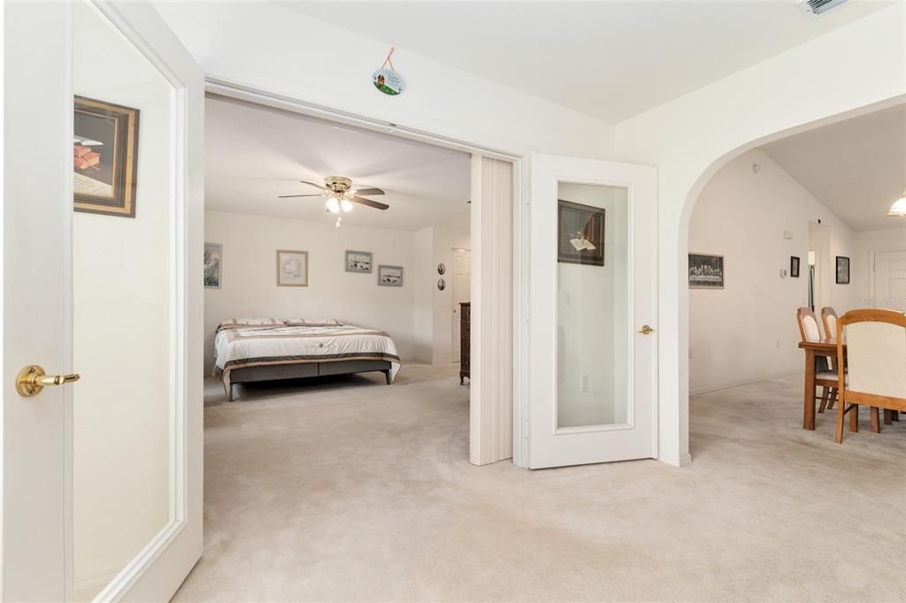 待售: $244,900 (2 贝兹, 2 浴室, 1654 平方英尺)