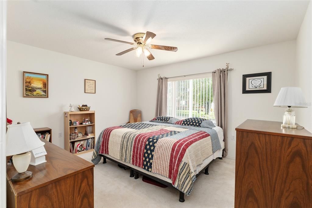 待售: $244,900 (2 贝兹, 2 浴室, 1654 平方英尺)