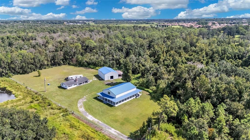 待售: $995,000 (4 贝兹, 4 浴室, 4200 平方英尺)