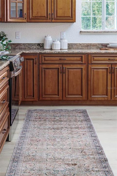 待售: $995,000 (4 贝兹, 4 浴室, 4200 平方英尺)