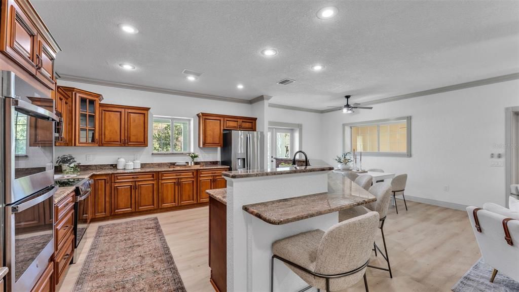 待售: $995,000 (4 贝兹, 4 浴室, 4200 平方英尺)