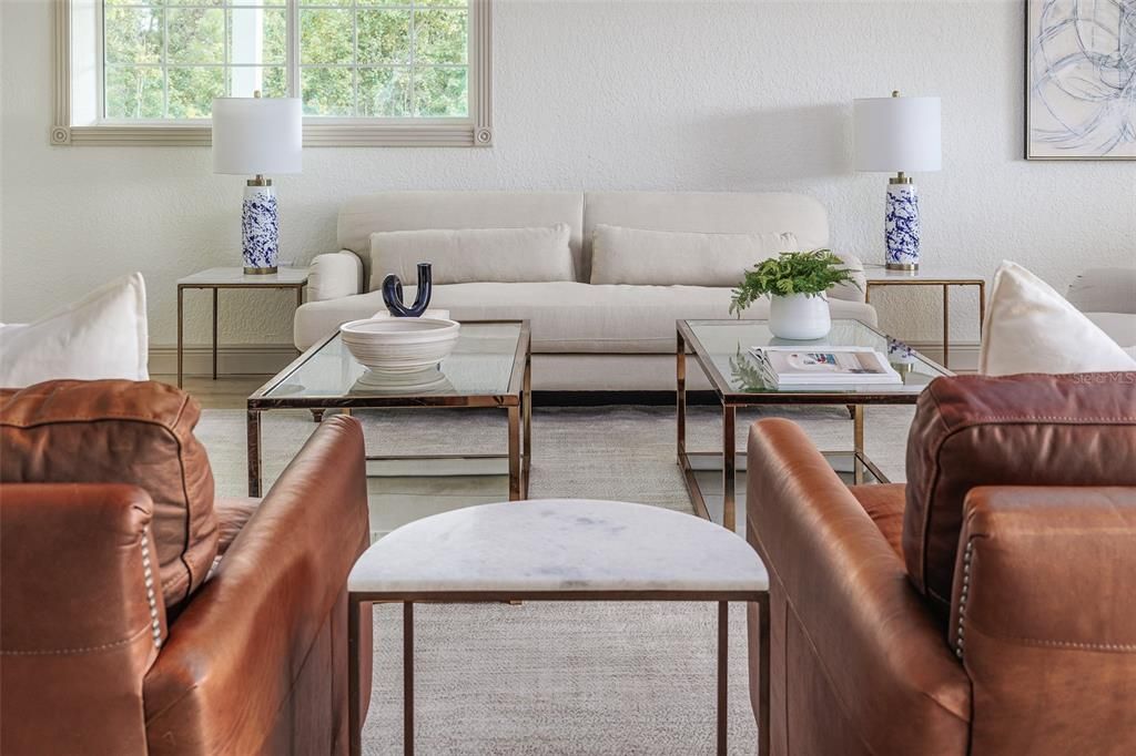 待售: $995,000 (4 贝兹, 4 浴室, 4200 平方英尺)