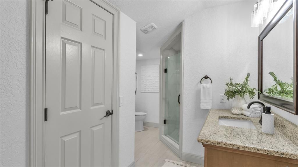 待售: $995,000 (4 贝兹, 4 浴室, 4200 平方英尺)