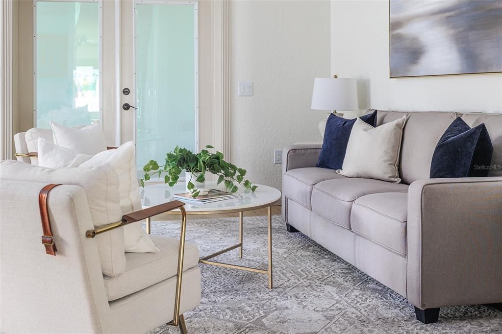 待售: $995,000 (4 贝兹, 4 浴室, 4200 平方英尺)