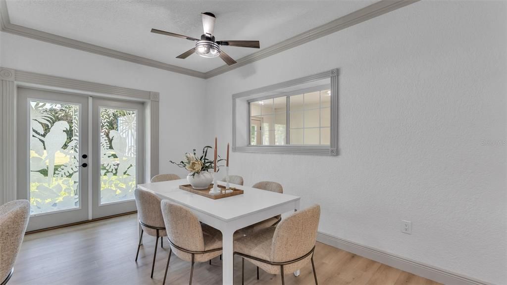 待售: $995,000 (4 贝兹, 4 浴室, 4200 平方英尺)