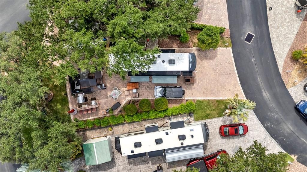 Activo con contrato: $190,000 (0.14 acres)