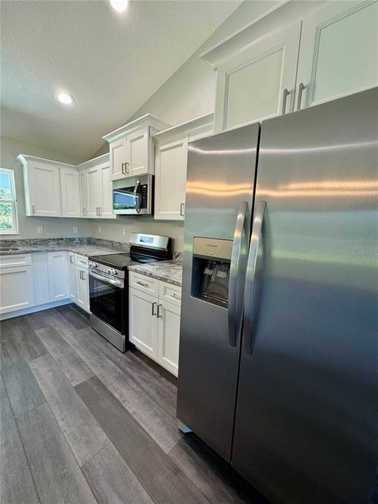 На продажу: $285,000 (3 спален, 2 ванн, 1474 Квадратных фут)