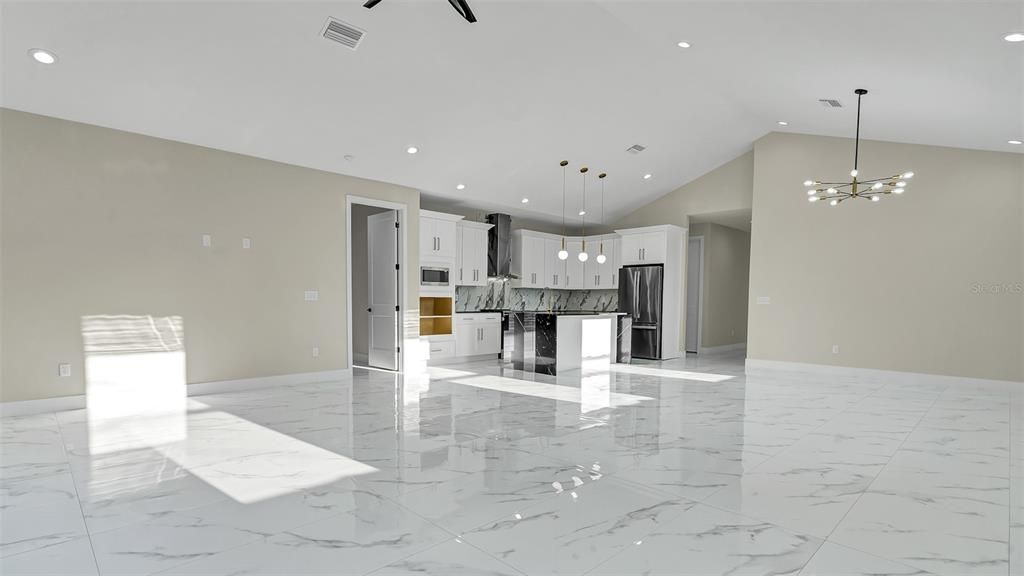 For Rent: $4,000 (4 beds, 3 baths, 2104 Square Feet)