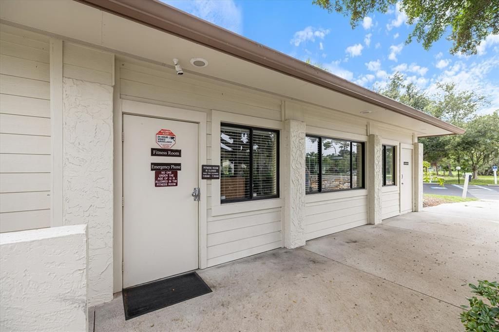 待售: $295,000 (2 贝兹, 2 浴室, 1031 平方英尺)