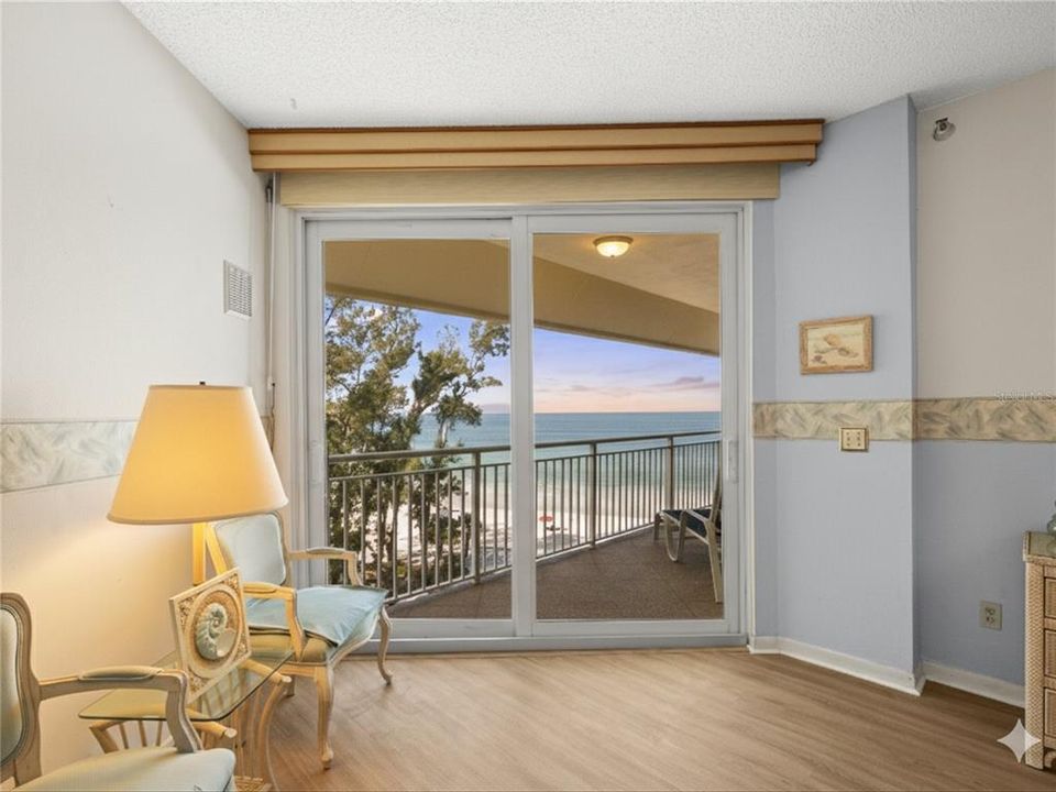 For Sale: $1,099,900 (3 beds, 2 baths, 1530 Square Feet)