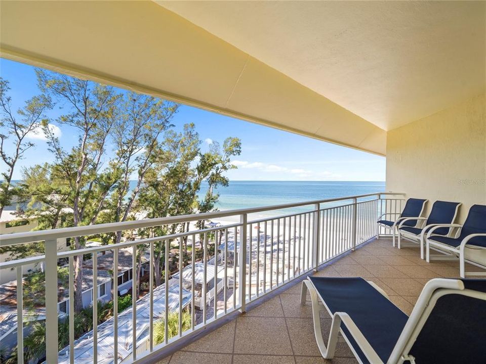 For Sale: $1,099,900 (3 beds, 2 baths, 1530 Square Feet)