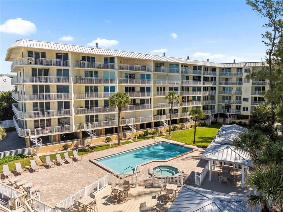 For Sale: $1,099,900 (3 beds, 2 baths, 1530 Square Feet)