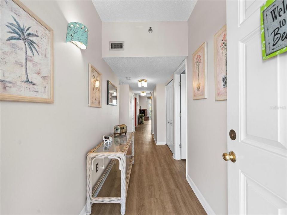 For Sale: $1,099,900 (3 beds, 2 baths, 1530 Square Feet)