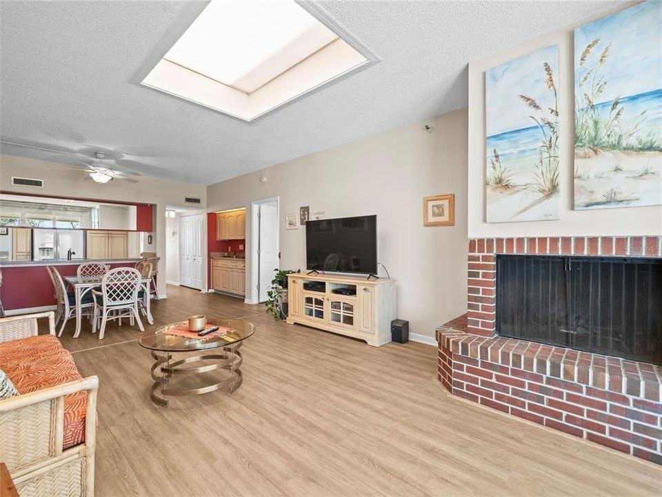 For Sale: $1,099,900 (3 beds, 2 baths, 1530 Square Feet)