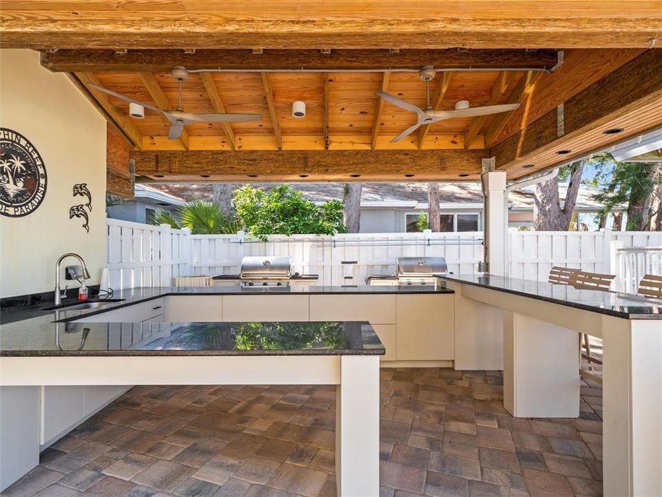 For Sale: $1,099,900 (3 beds, 2 baths, 1530 Square Feet)