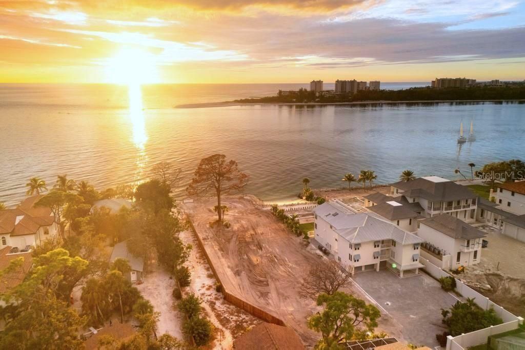 На продажу: $8,500,000 (0.86 acres)