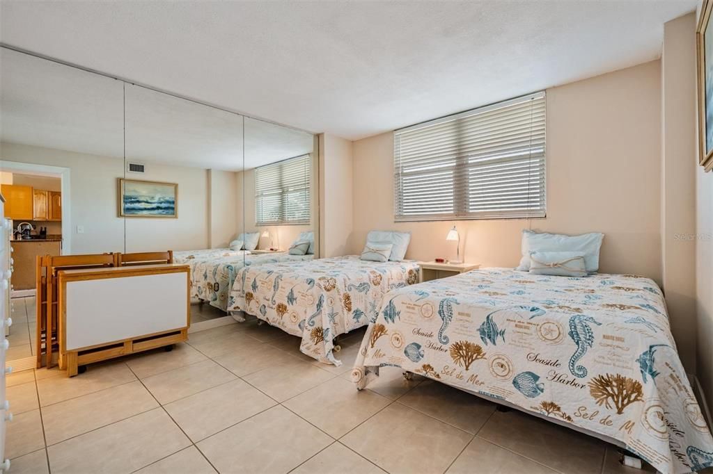 Activo con contrato: $3,000 (2 camas, 2 baños, 1025 Pies cuadrados)