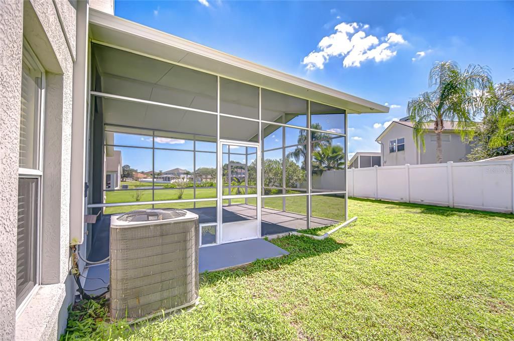 Под контрактом: $384,900 (4 спален, 3 ванн, 1806 Квадратных фут)