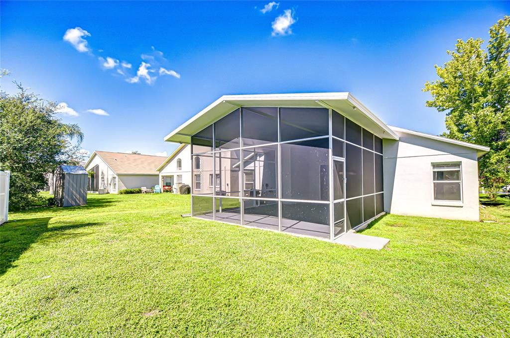 Под контрактом: $384,900 (4 спален, 3 ванн, 1806 Квадратных фут)