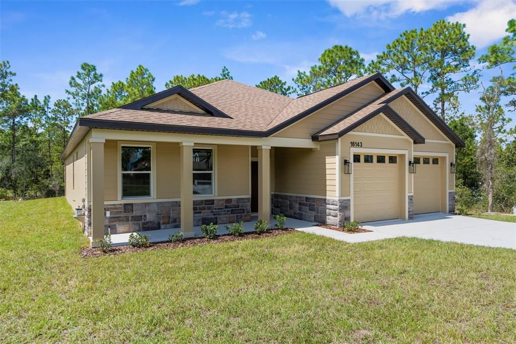 На продажу: $438,900 (4 спален, 2 ванн, 2166 Квадратных фут)