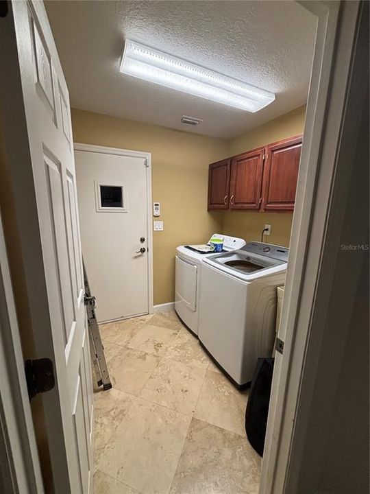 En Renta: $3,300 (4 camas, 2 baños, 1980 Pies cuadrados)