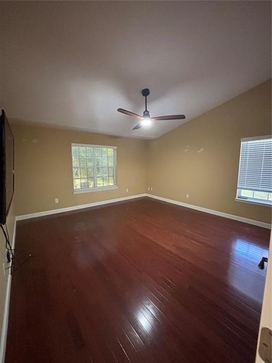 En Renta: $3,300 (4 camas, 2 baños, 1980 Pies cuadrados)