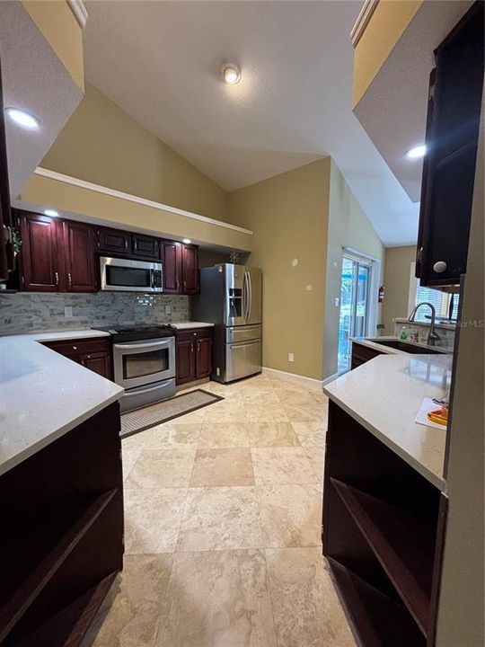 En Renta: $3,300 (4 camas, 2 baños, 1980 Pies cuadrados)