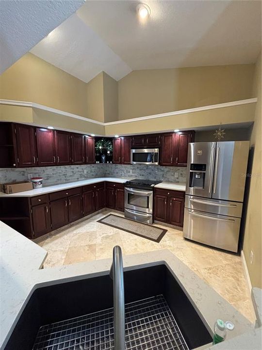 En Renta: $3,300 (4 camas, 2 baños, 1980 Pies cuadrados)