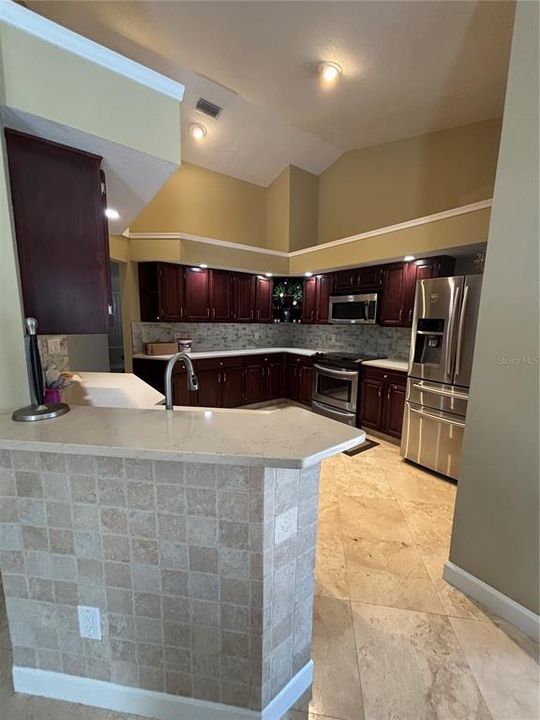 En Renta: $3,300 (4 camas, 2 baños, 1980 Pies cuadrados)