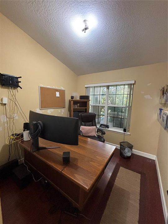 En Renta: $3,300 (4 camas, 2 baños, 1980 Pies cuadrados)