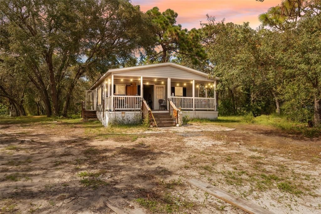 For Sale: $198,000 (3 beds, 2 baths, 1296 Square Feet)